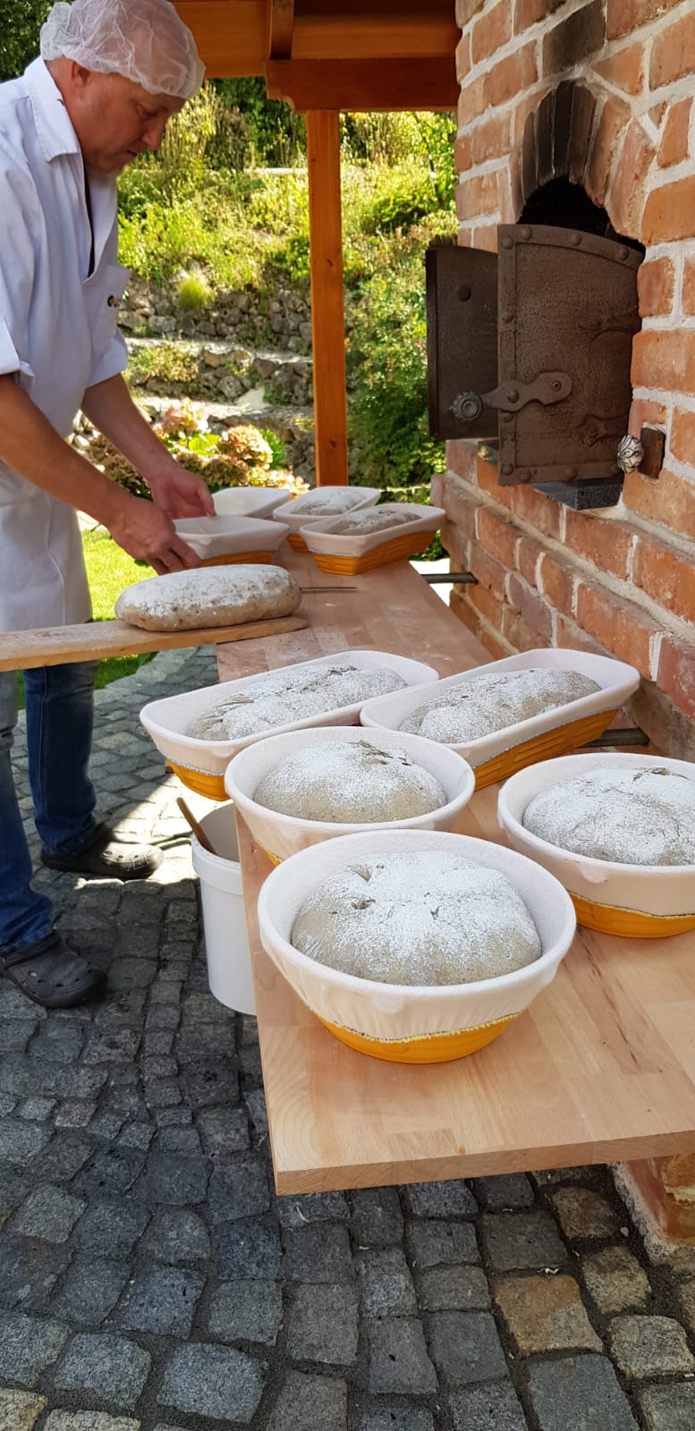 Holzofen Brot